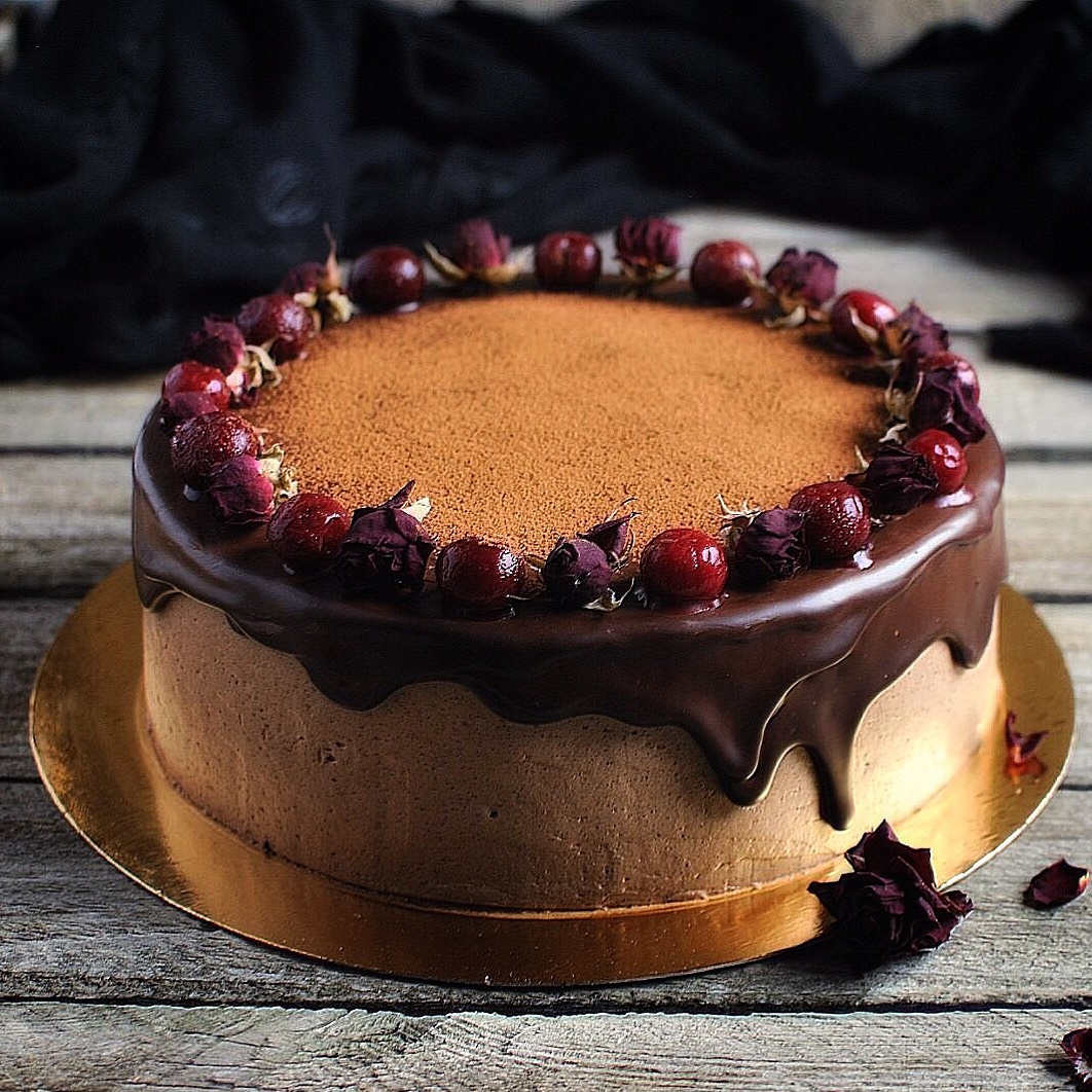 Торт "Пьяная вишня в шоколаде" – HomeBaked