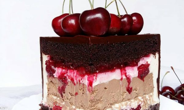 чизкейк внутри, торт с чизкейком внутри, шоколадный торт, вишневый торт, homebaked.ru